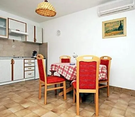 Apartamento With A Parking Space Bol, Brac - 4659 Bol